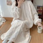 Robe pull d'hiver longue manche en velours pour la maison - Occamarket