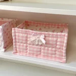 Panier de Rangement Carré en Dentelle Fleurie – Organiseur de Bureau Matelassé Style Coréen – Image 9
